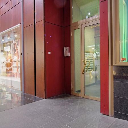 Studio Apartment In Quiet Heart Of Everything Tallinn Buitenkant foto