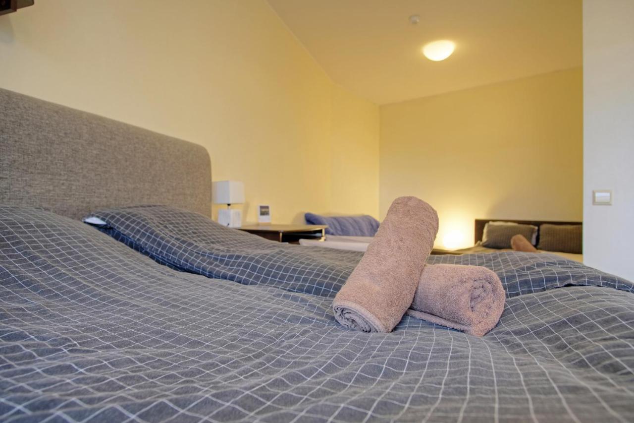 Studio Apartment In Quiet Heart Of Everything Tallinn Buitenkant foto