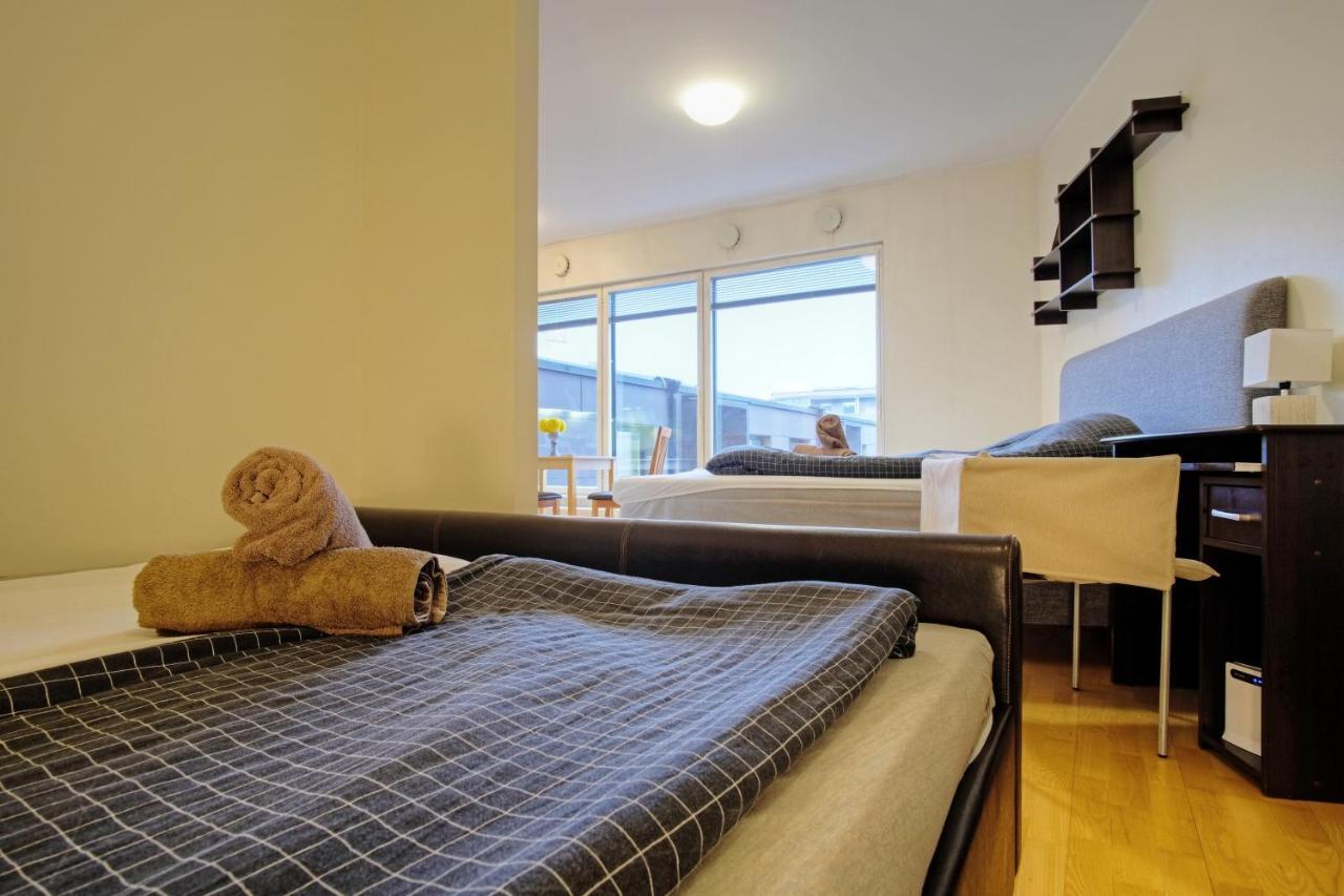 Studio Apartment In Quiet Heart Of Everything Tallinn Buitenkant foto